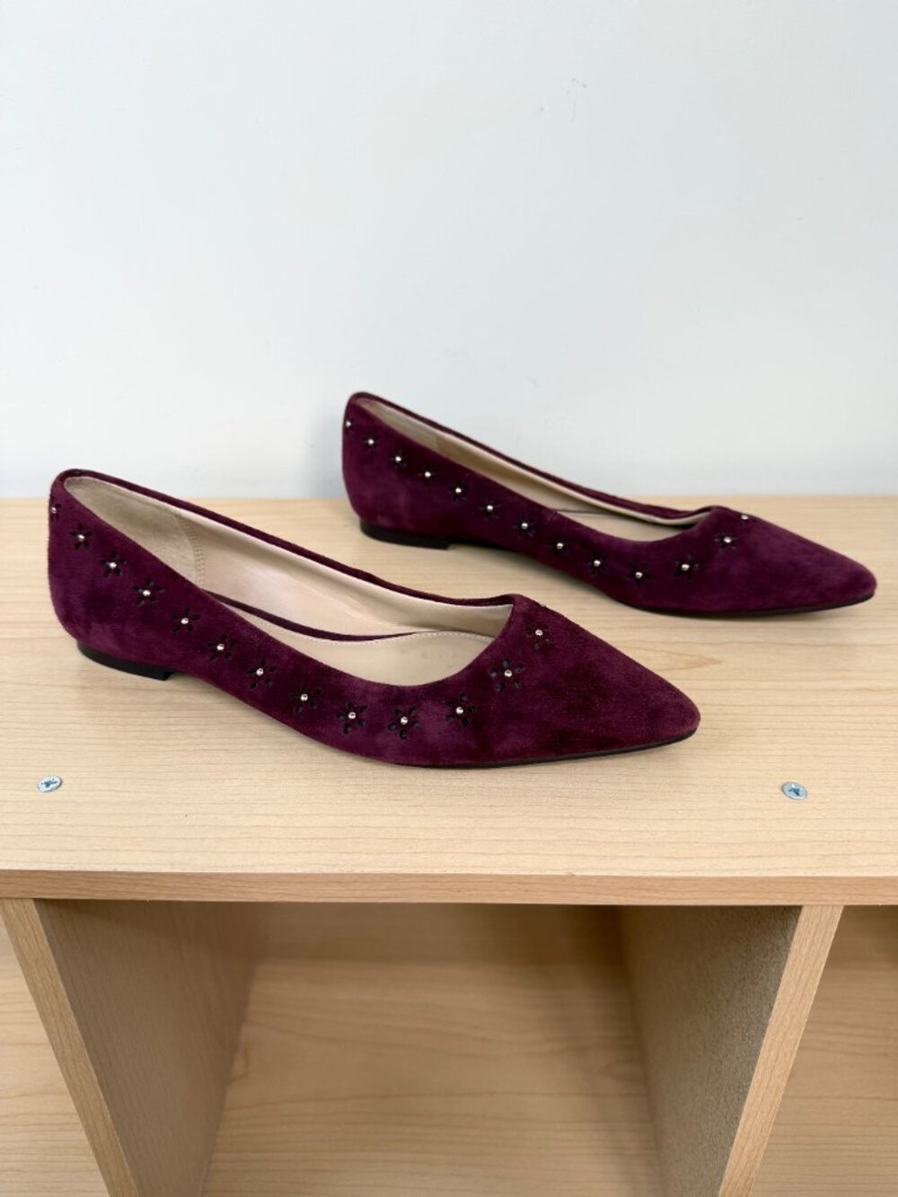 Coach Joane Flats Suede Burgundy Oxblood Embellished Laser Cut Flower (7.5) - Picture 3 of 8